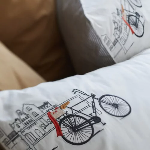 Taie d'oreiller brodée 100% coton "Amsterdam" Sylvie thiriez
